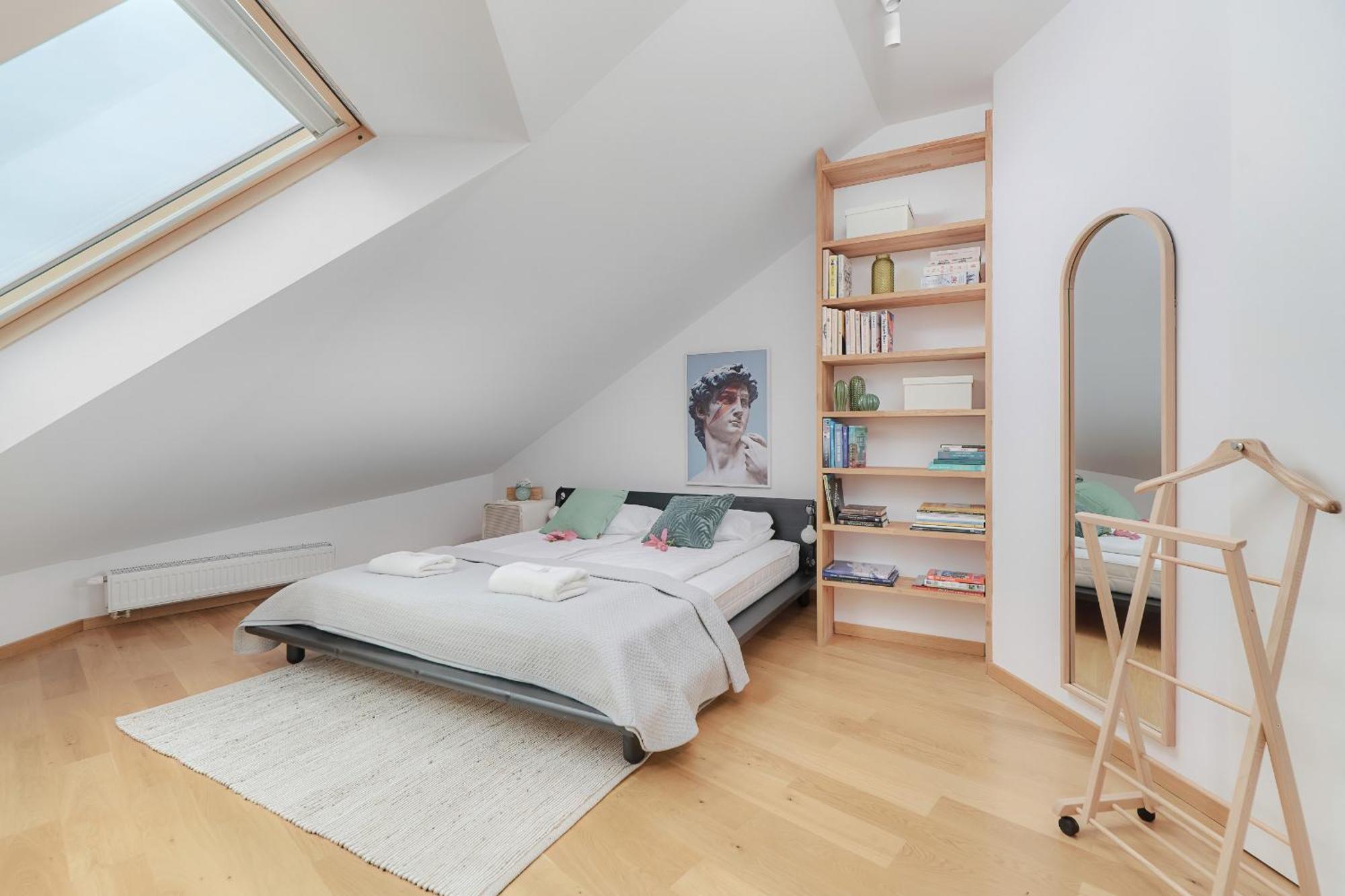 Two Level 2waters By Renters Breslau