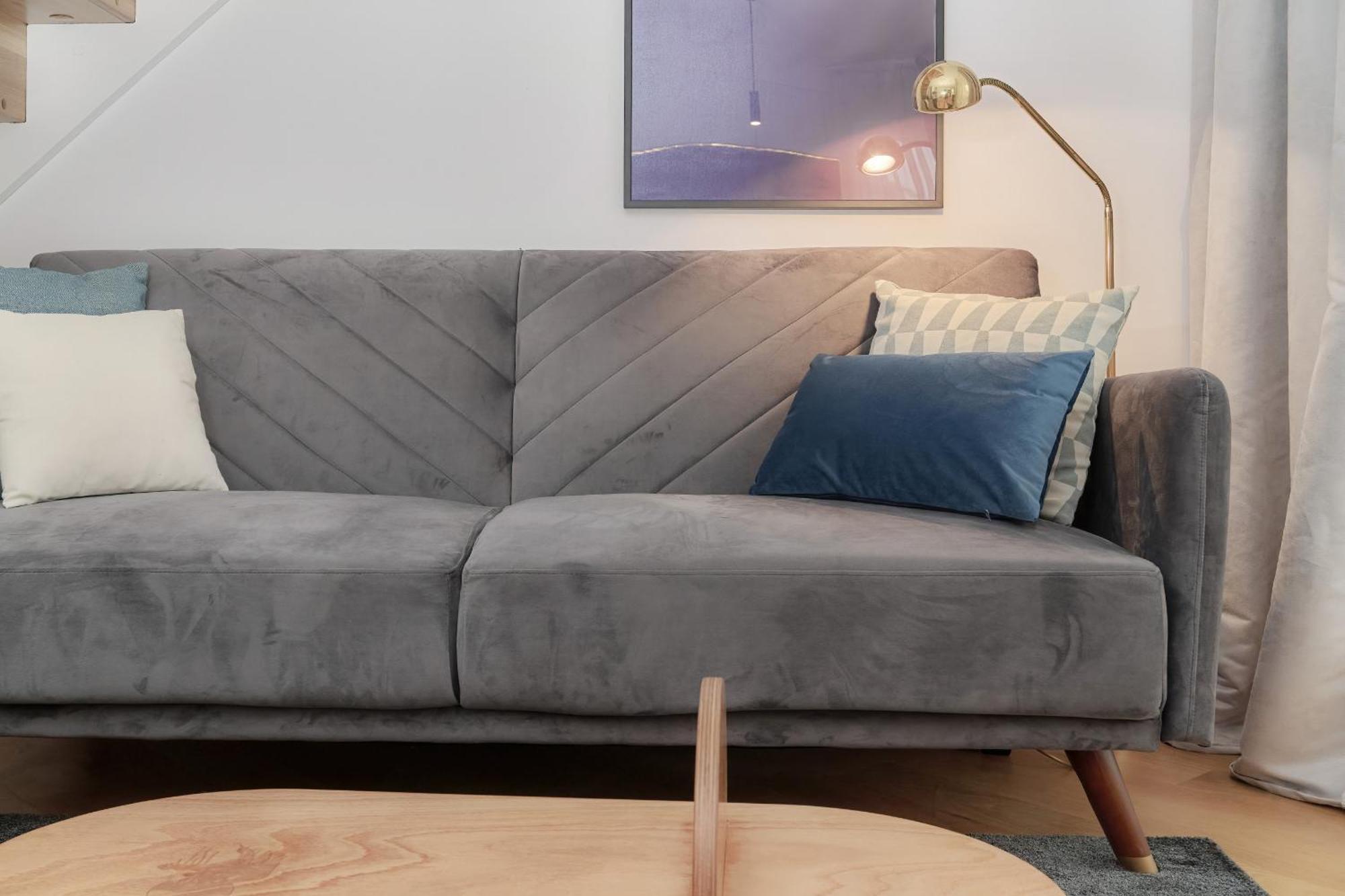 Two Level 2waters By Renters Breslau